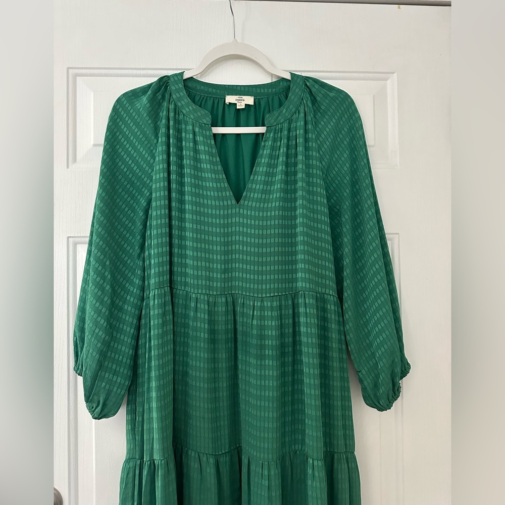 Entro Green Tiered Midi Dress Size Small - Picture 3 of 10